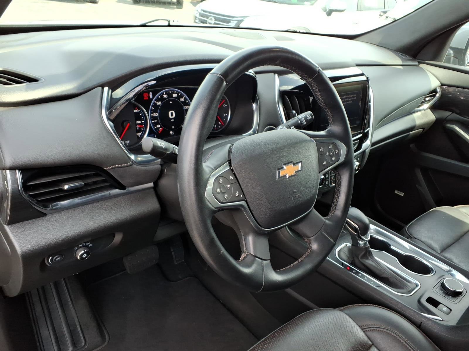 Used 2023 Chevrolet Traverse High Country w/ LPO, Cargo Package FWD image 8