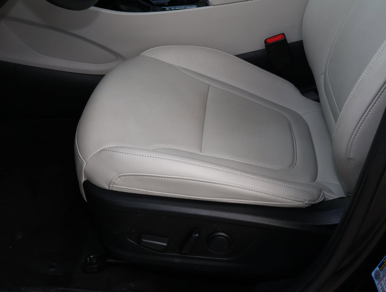 Used 2025 Hyundai Tucson SEL image 15