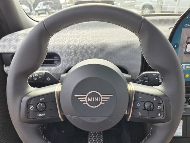 New 2026 MINI Cooper 4-Door Hardtop FWD image 25