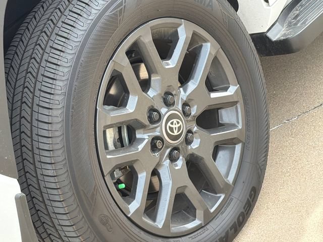 Used 2025 Toyota Sequoia SR5 AWD/4WD image 8