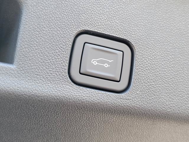 New 2027 Chevrolet Traverse LT w/ Sun and Wheel Package AWD/4WD image 33