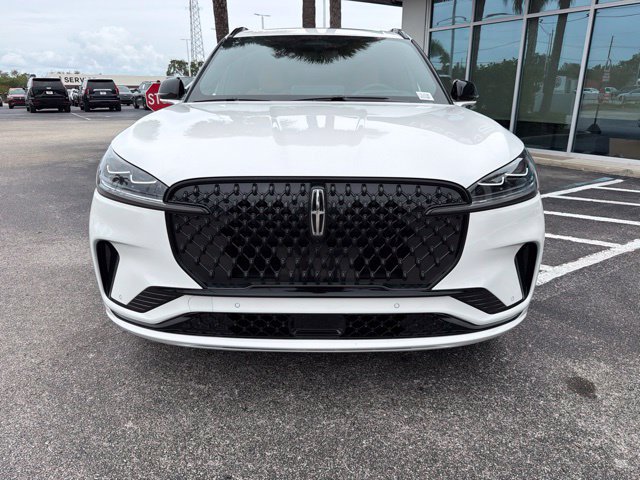 New 2026 Lincoln Aviator Black Label w/ Jet Appearance Package AWD/4WD image 2