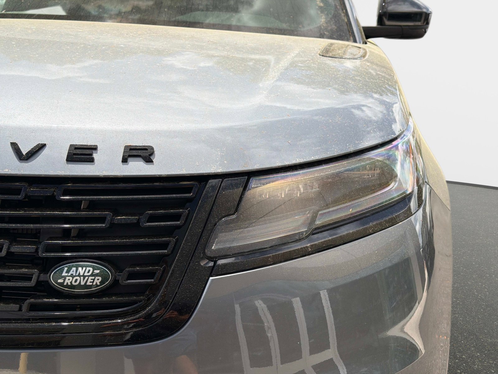 New 2026 Land Rover Range Rover Velar Dynamic SE image 9