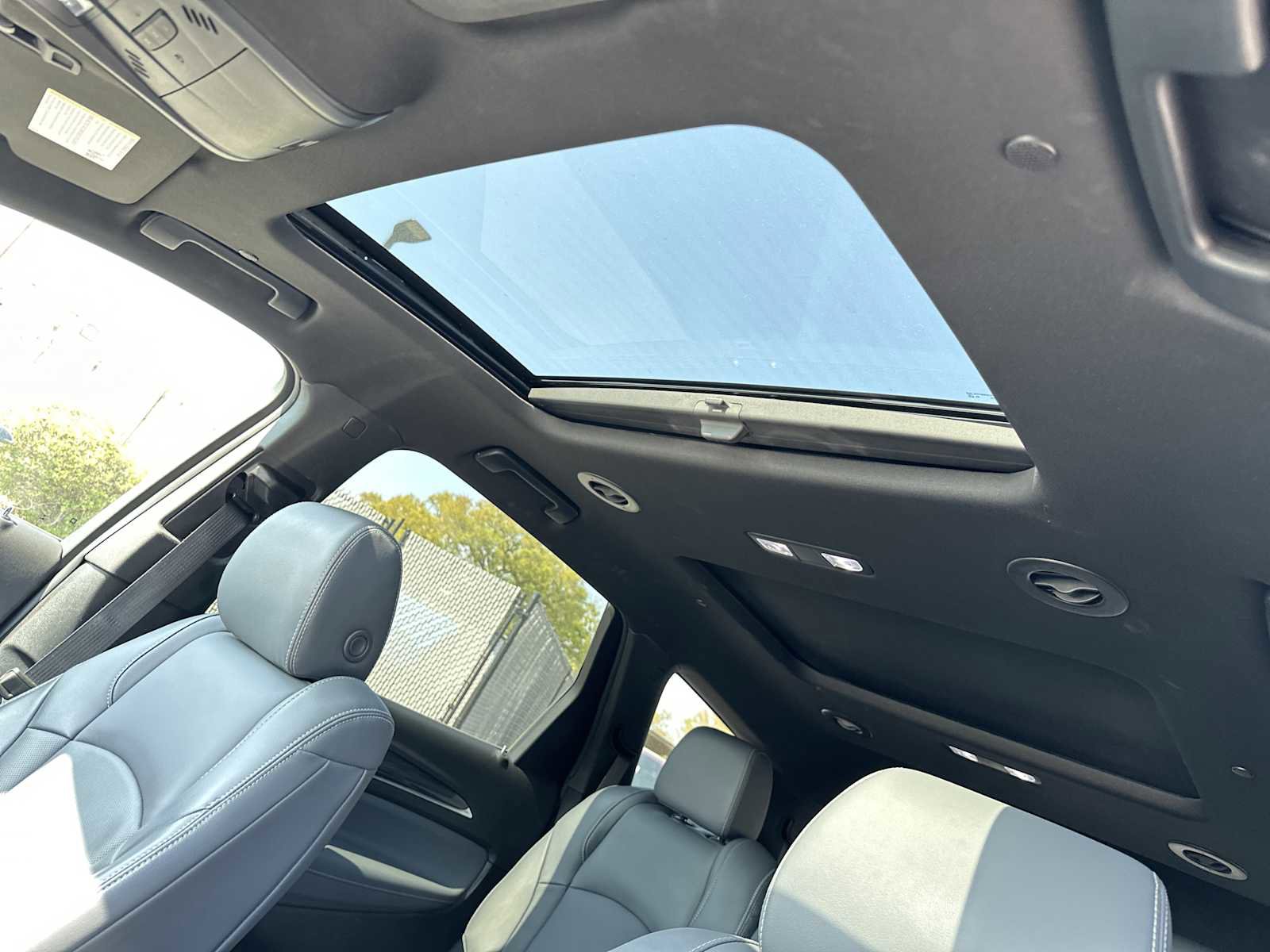 Used 2023 Buick Enclave Premium w/ Experience Buick Package image 21