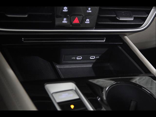 Certified 2024 Volkswagen Atlas SEL Premium R-Line image 18