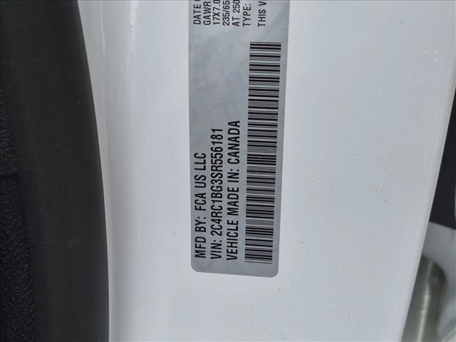 Used 2025 Chrysler Pacifica Select FWD image 14