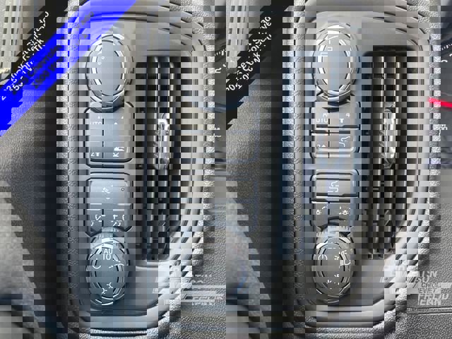 New 2025 Chevrolet Silverado 1500 W/T w/ WT Value Package image 28