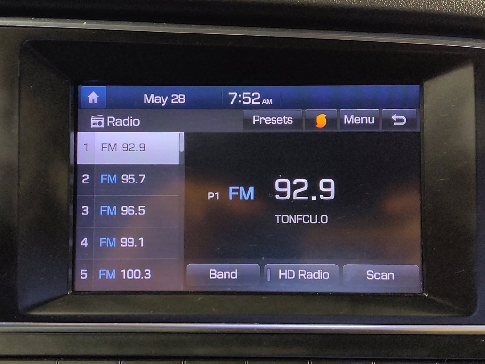 Used 2018 Hyundai Elantra Value Edition FWD image 25