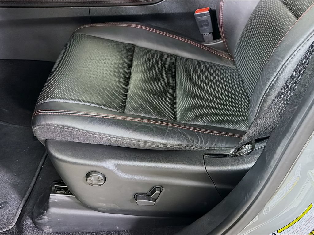 Used 2025 Dodge Durango GT AWD/4WD image 24