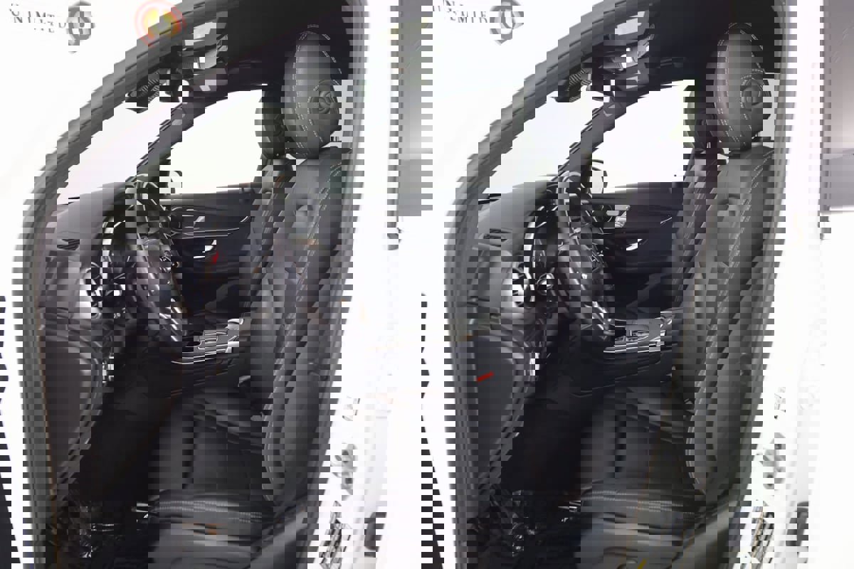 Used 2022 Mercedes-Benz GLC 300 4MATIC w/ Driver Assistance Package image 11