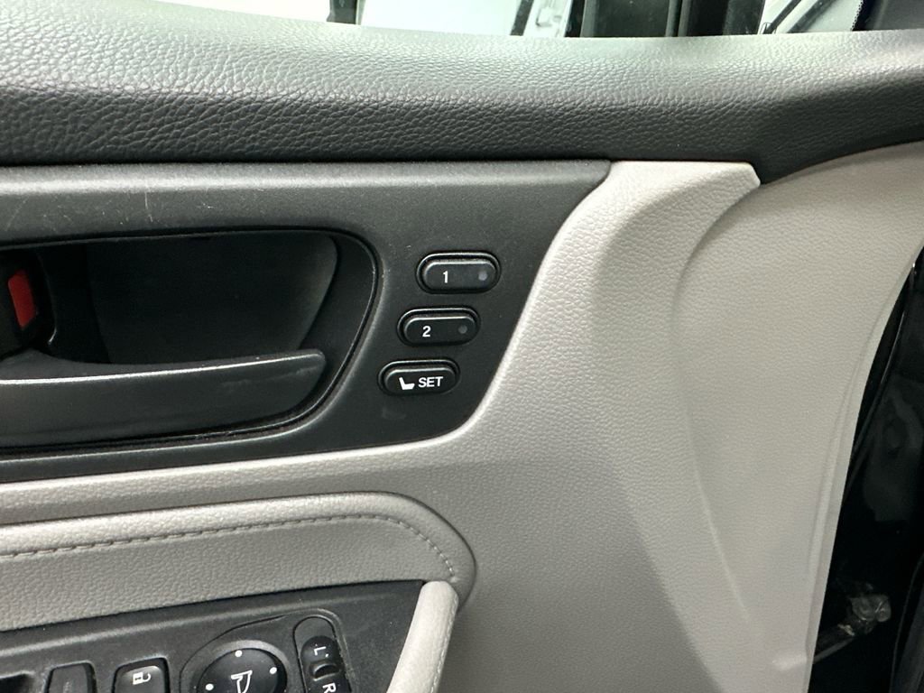 Used 2018 Honda Odyssey EX-L image 9