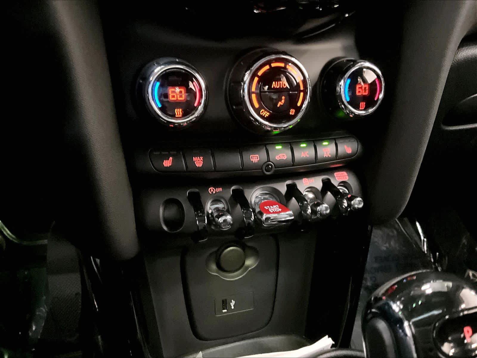Used 2024 MINI Cooper S w/ Signature Upholstery Package FWD image 38