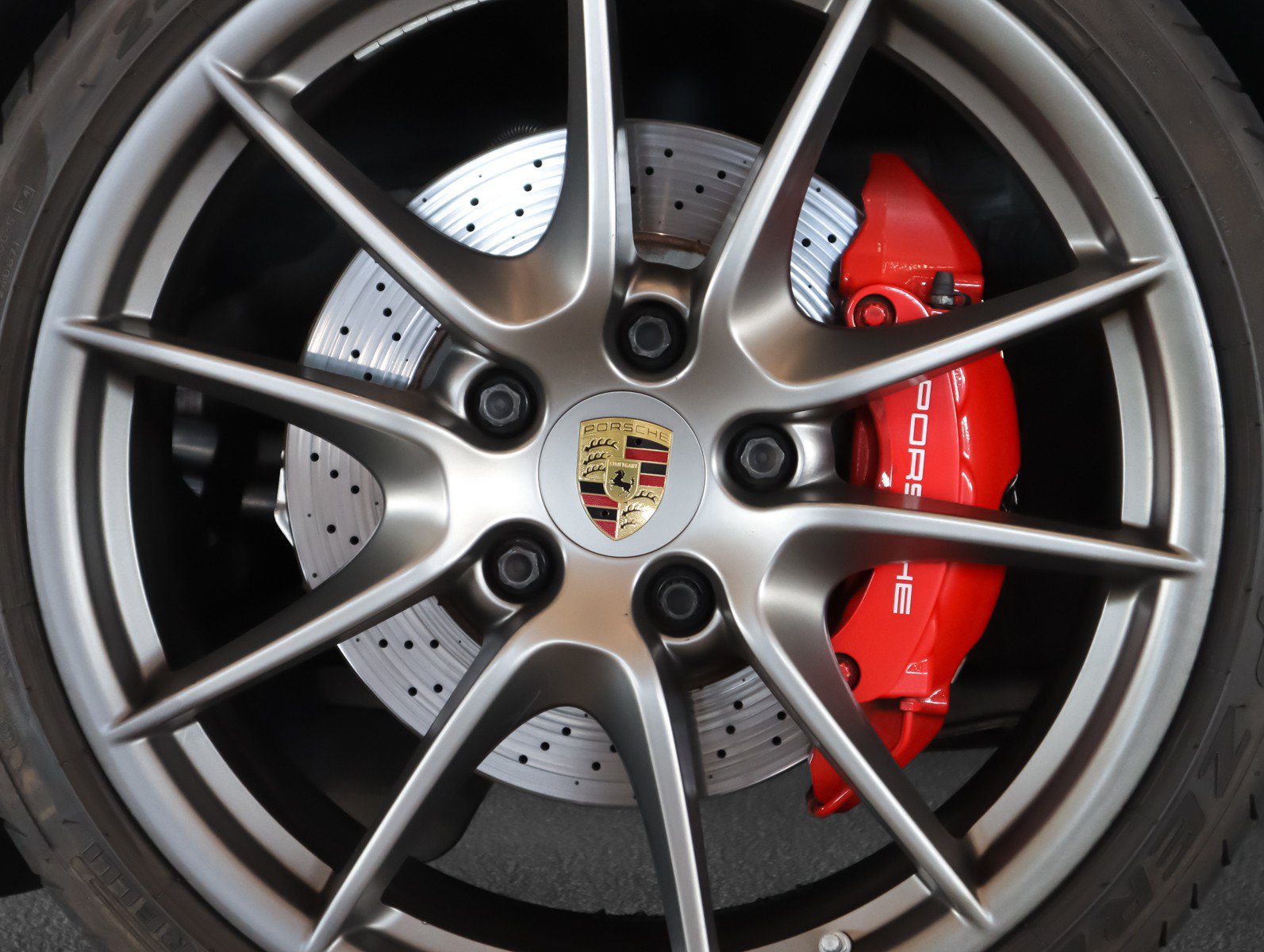 Certified 2015 Porsche 911 Carrera S RWD image 29