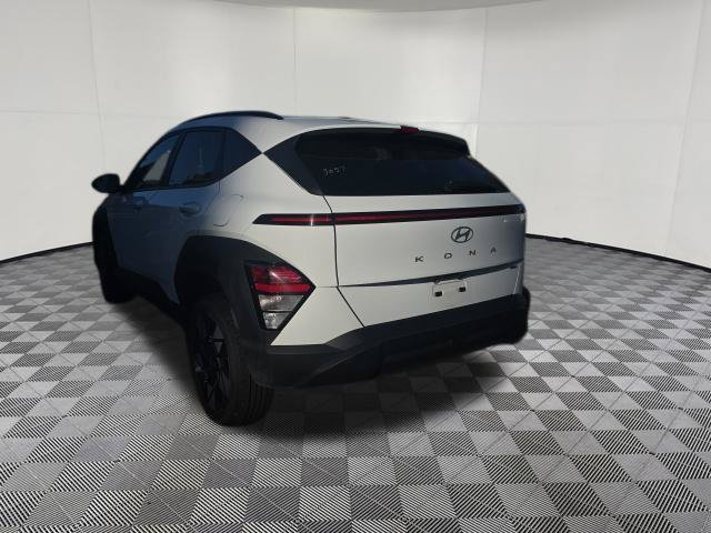 Used 2025 Hyundai Kona SEL AWD/4WD image 6