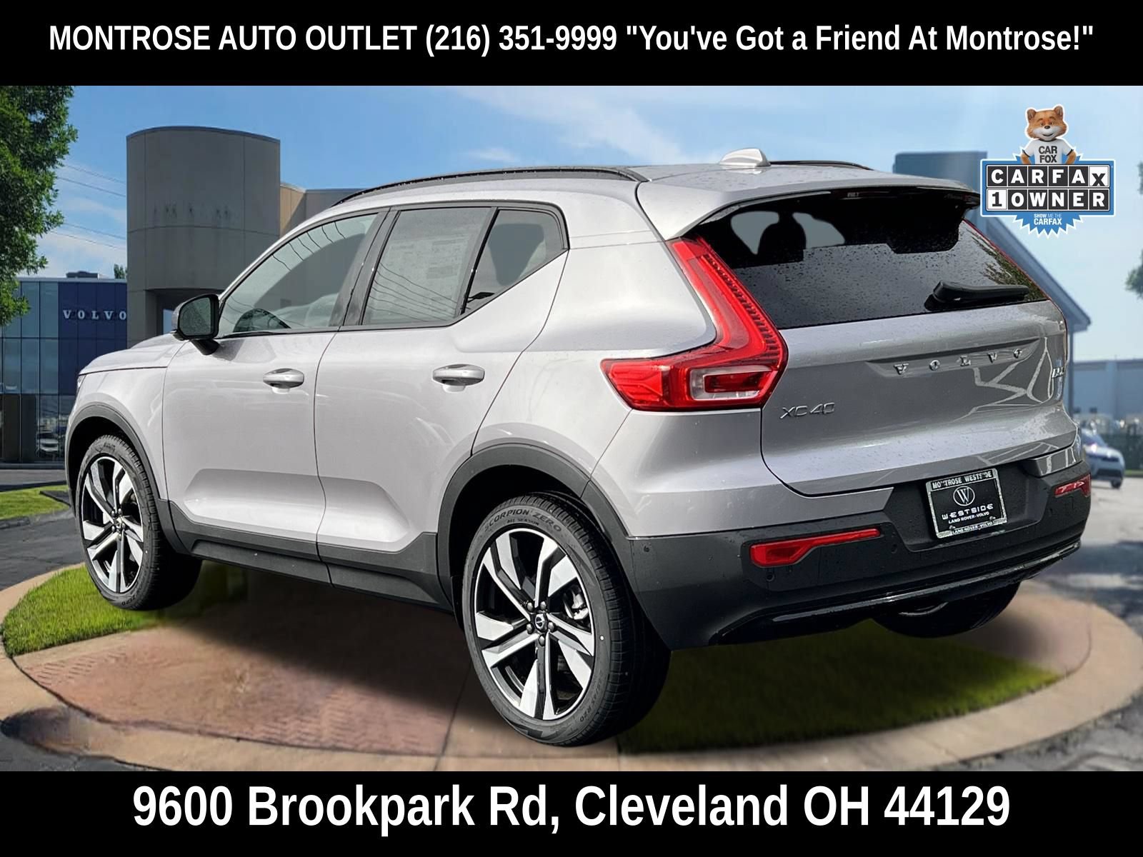New 2026 Volvo XC40 B5 Plus w/ Protection Package Premier AWD/4WD image 3