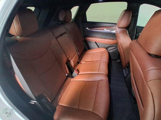 Used 2025 Cadillac XT5 Sportv AWD/4WD image 15