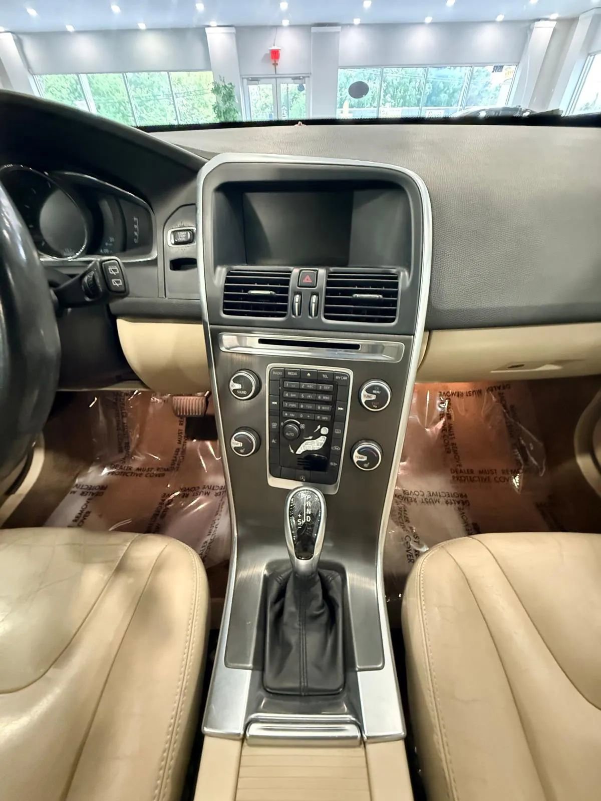 Used 2015 Volvo XC60 T5 Premier image 24