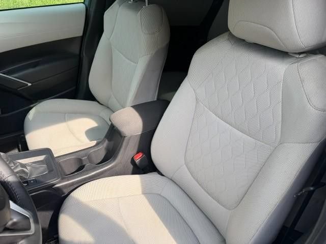 Certified 2026 Toyota Corolla Cross LE FWD image 9