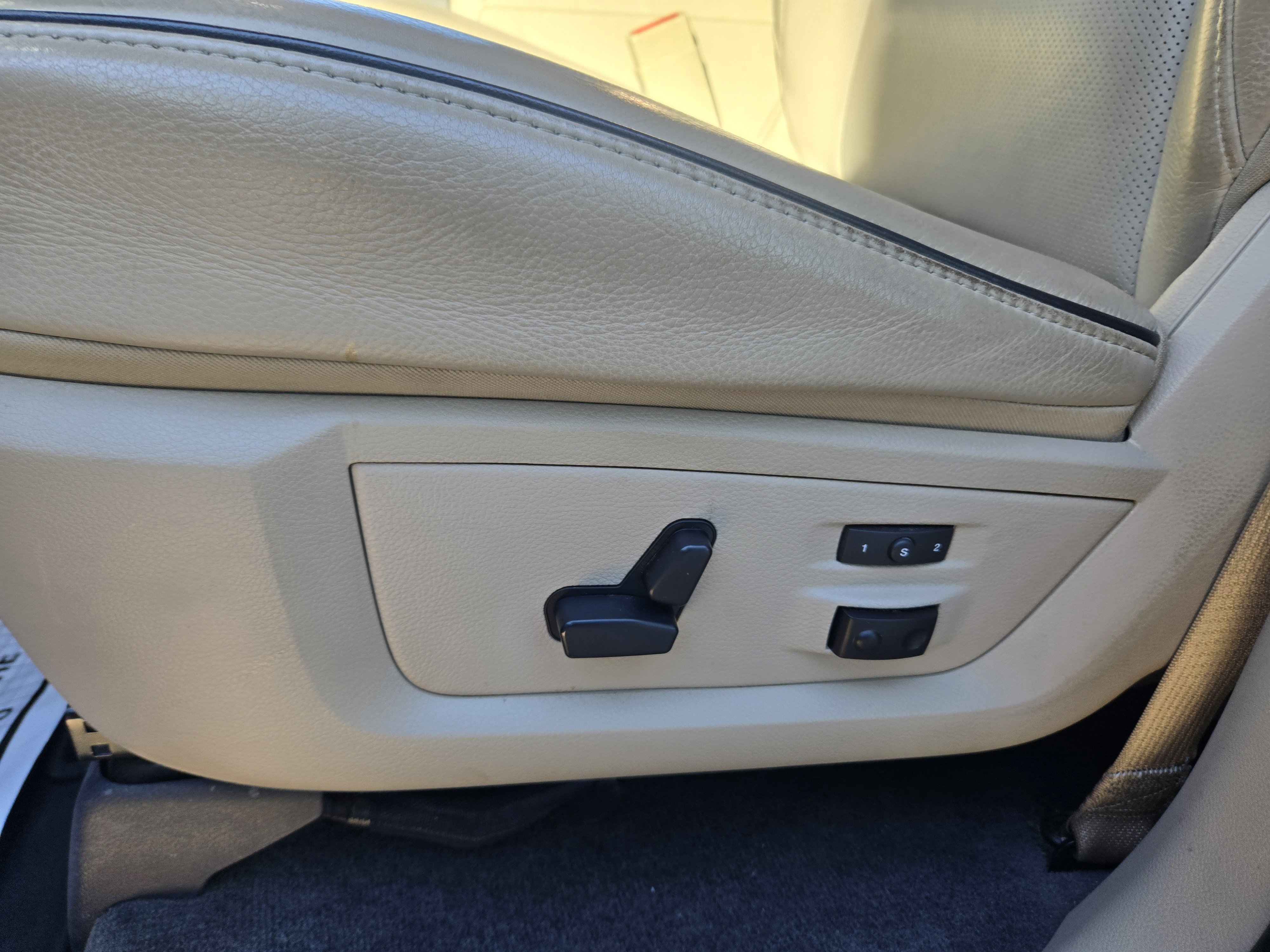 Used 2018 RAM 3500 Laramie Longhorn image 20