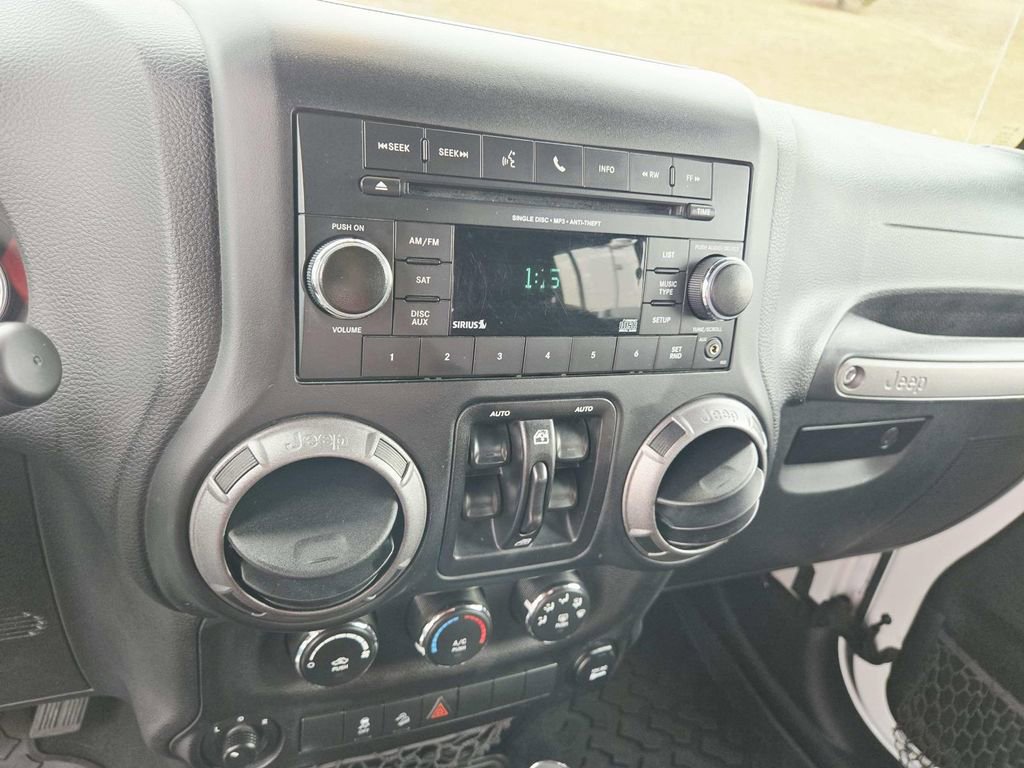 Used 2017 Jeep Wrangler Unlimited Sport w/ Quick Order Package 24S image 28