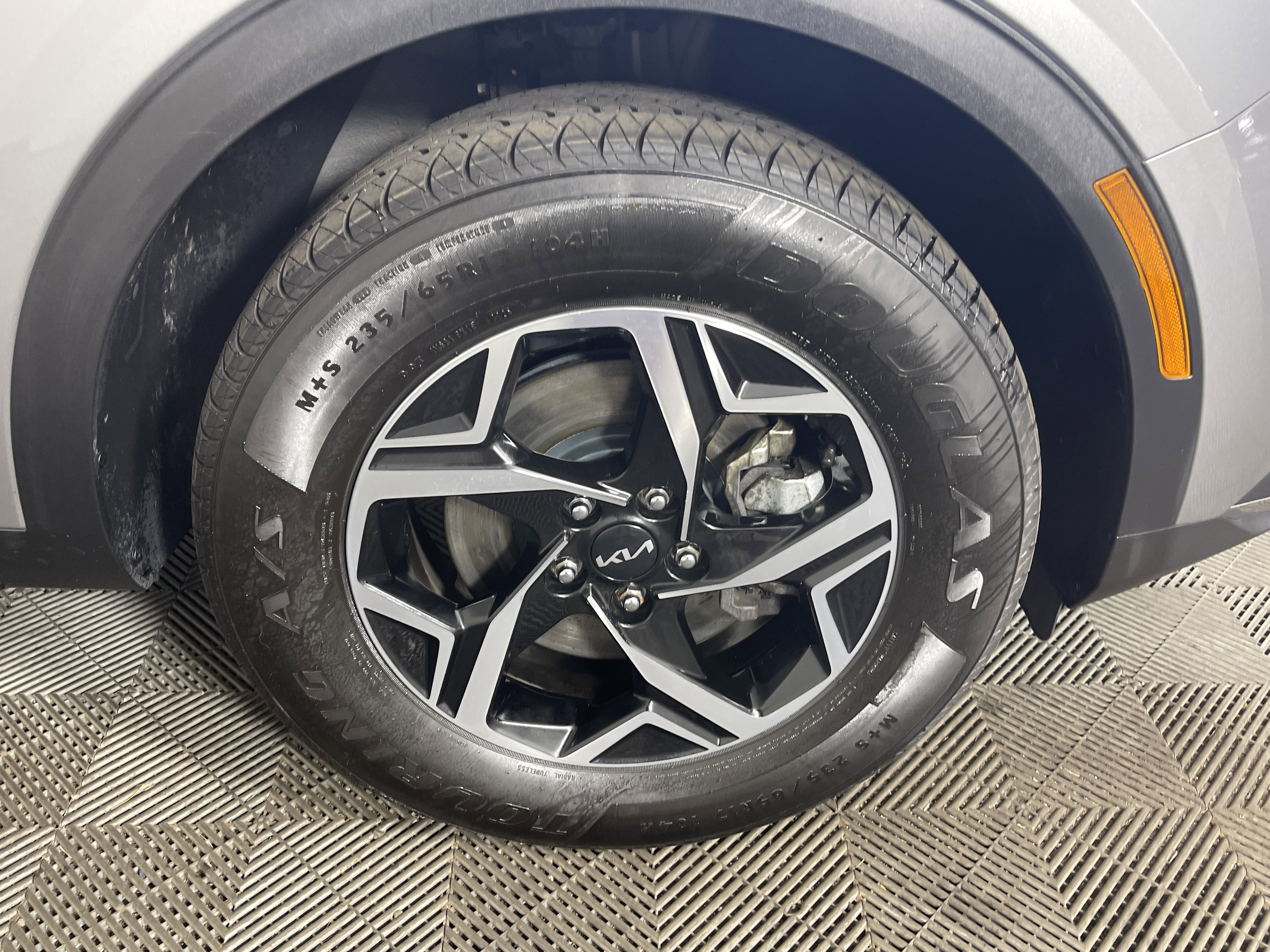 Used 2023 Kia Sportage LX image 6