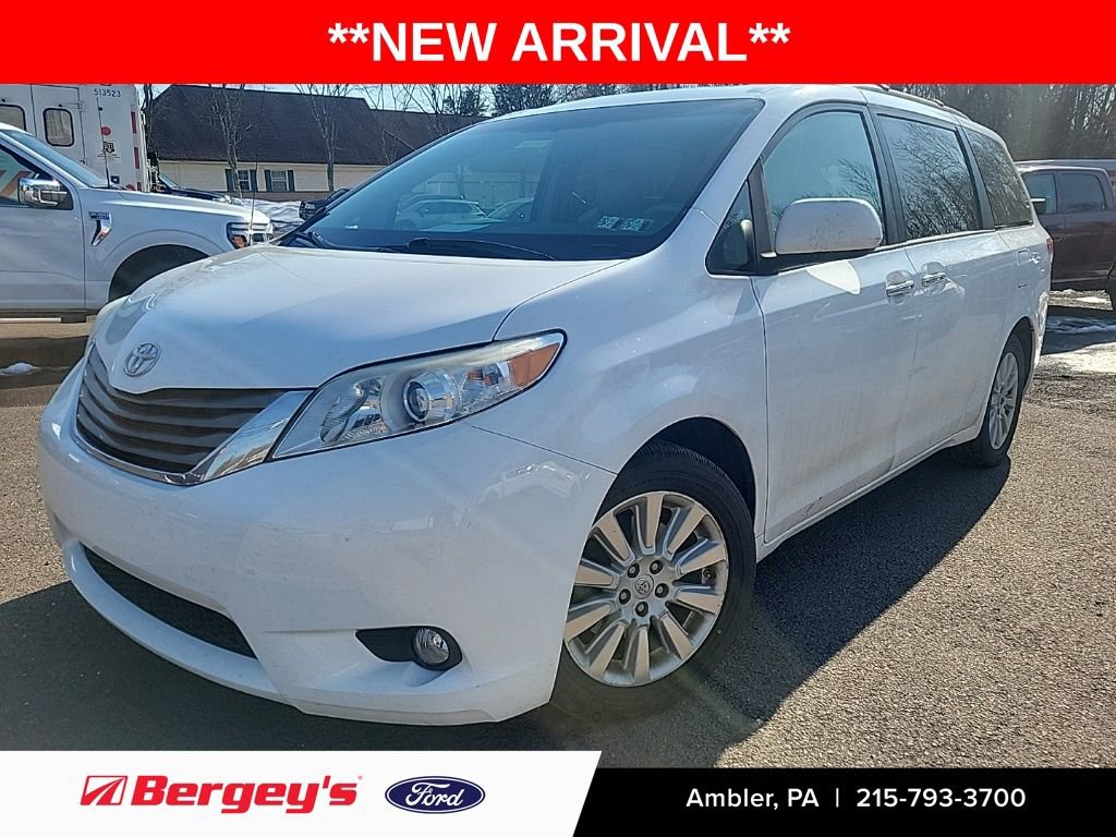 Used 2013 Toyota Sienna XLE w/ Entertainment Pkg