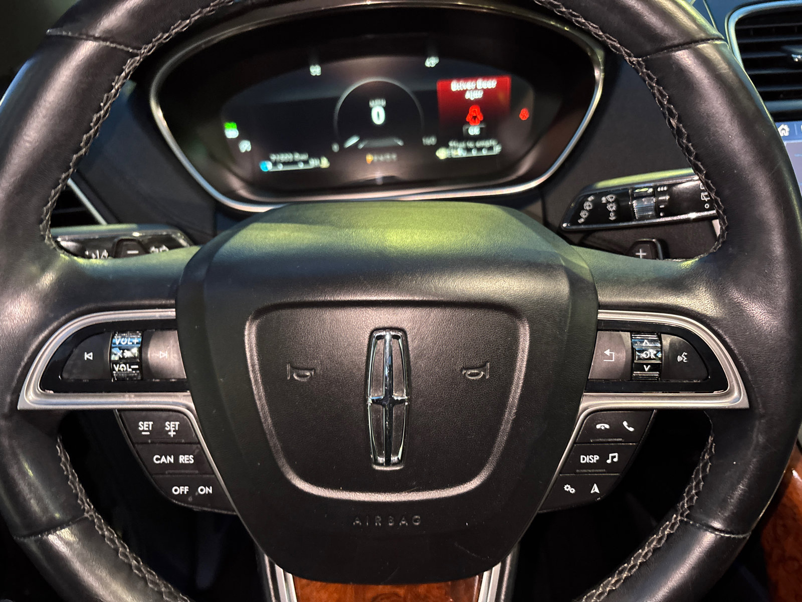 Used 2020 Lincoln Nautilus Reserve w/ Cargo Utility Package image 16