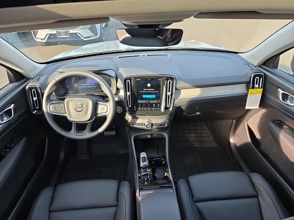 New 2026 Volvo XC40 B5 Plus w/ Protection Package Premier AWD/4WD image 5