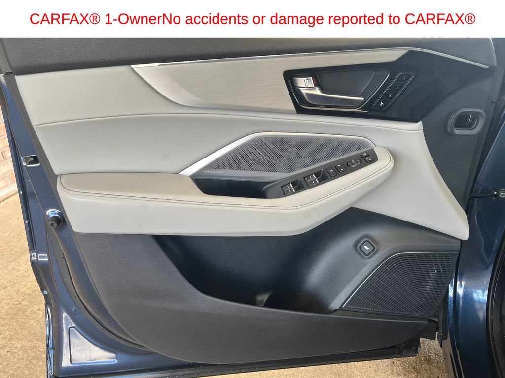 Used 2025 Acura MDX w/ Technology Package FWD image 9