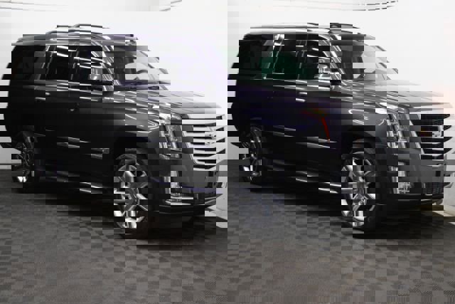 Used 2016 Cadillac Escalade ESV Luxury image 3