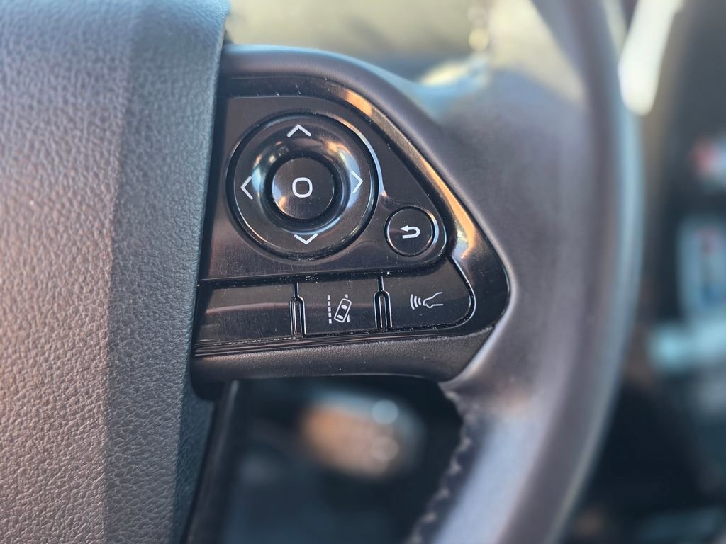 Used 2020 Toyota Prius Prime XLE image 22