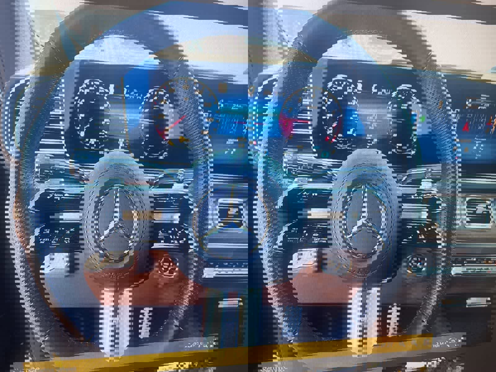 Used 2025 Mercedes-Benz GLS 450 4MATIC w/ AMG Line Exterior image 12