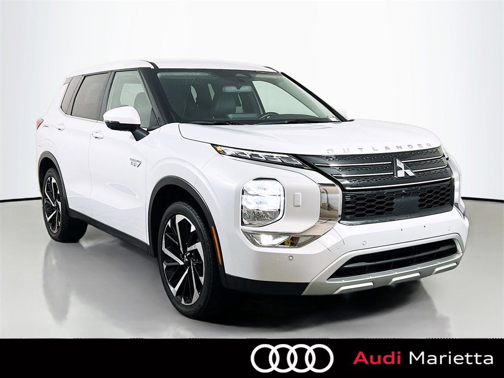 Used 2024 Mitsubishi Outlander SE