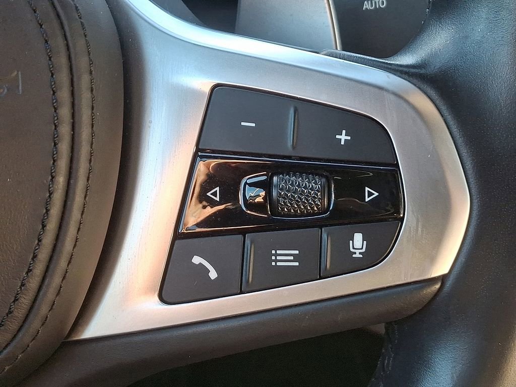 Used 2021 BMW 330e xDrive w/ M Sport Package image 23