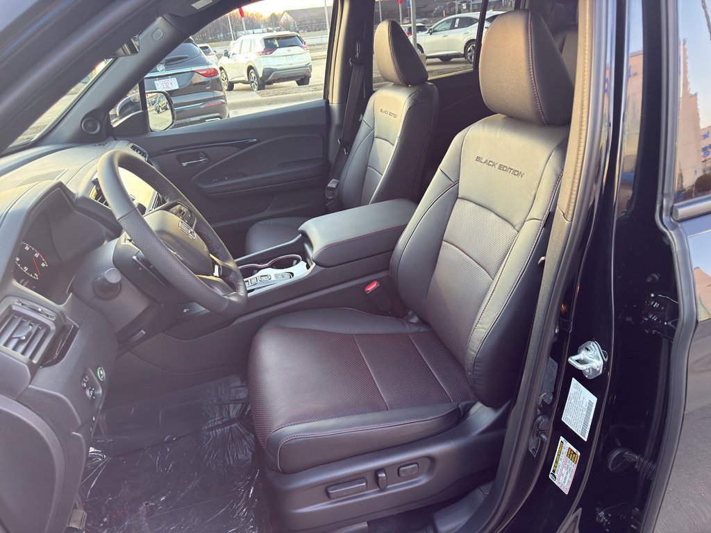 Used 2025 Honda Ridgeline TrailSport image 11