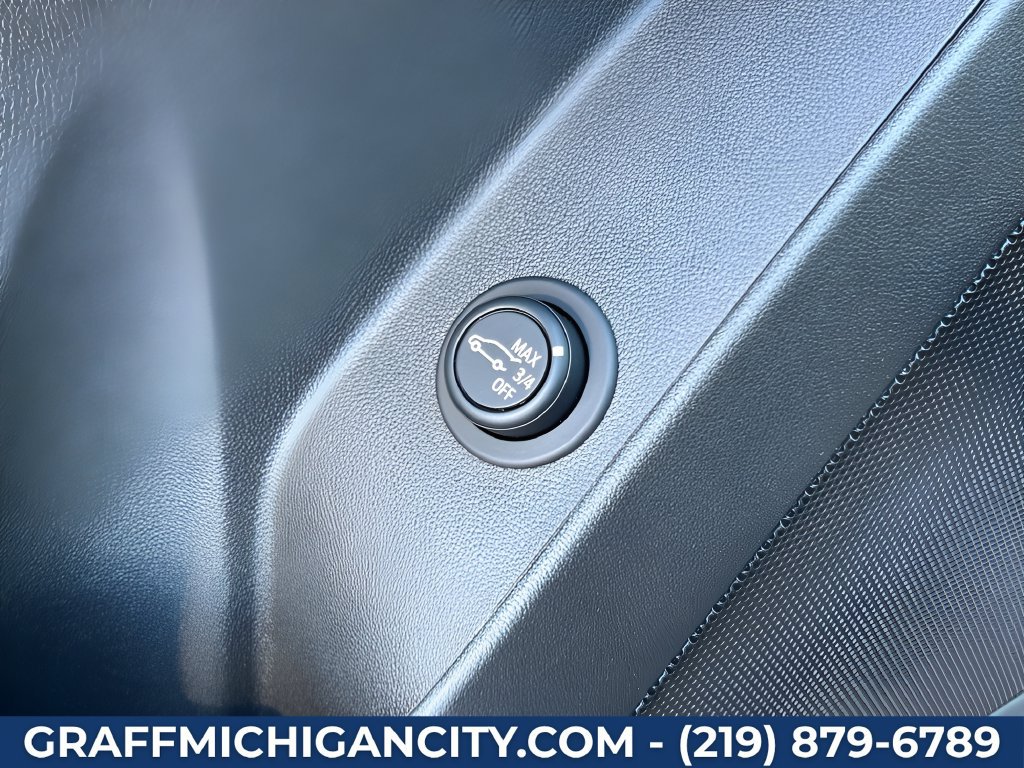 Used 2024 Chevrolet Equinox LT AWD/4WD image 23