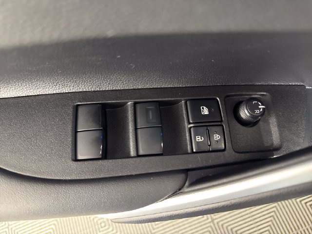Certified 2026 Toyota Corolla Cross XLE AWD/4WD image 27