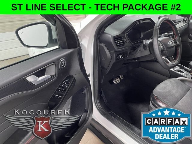 Used 2023 Ford Escape ST-Line Select AWD/4WD image 10