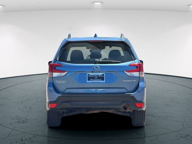Used 2020 Subaru Forester Premium AWD/4WD image 6