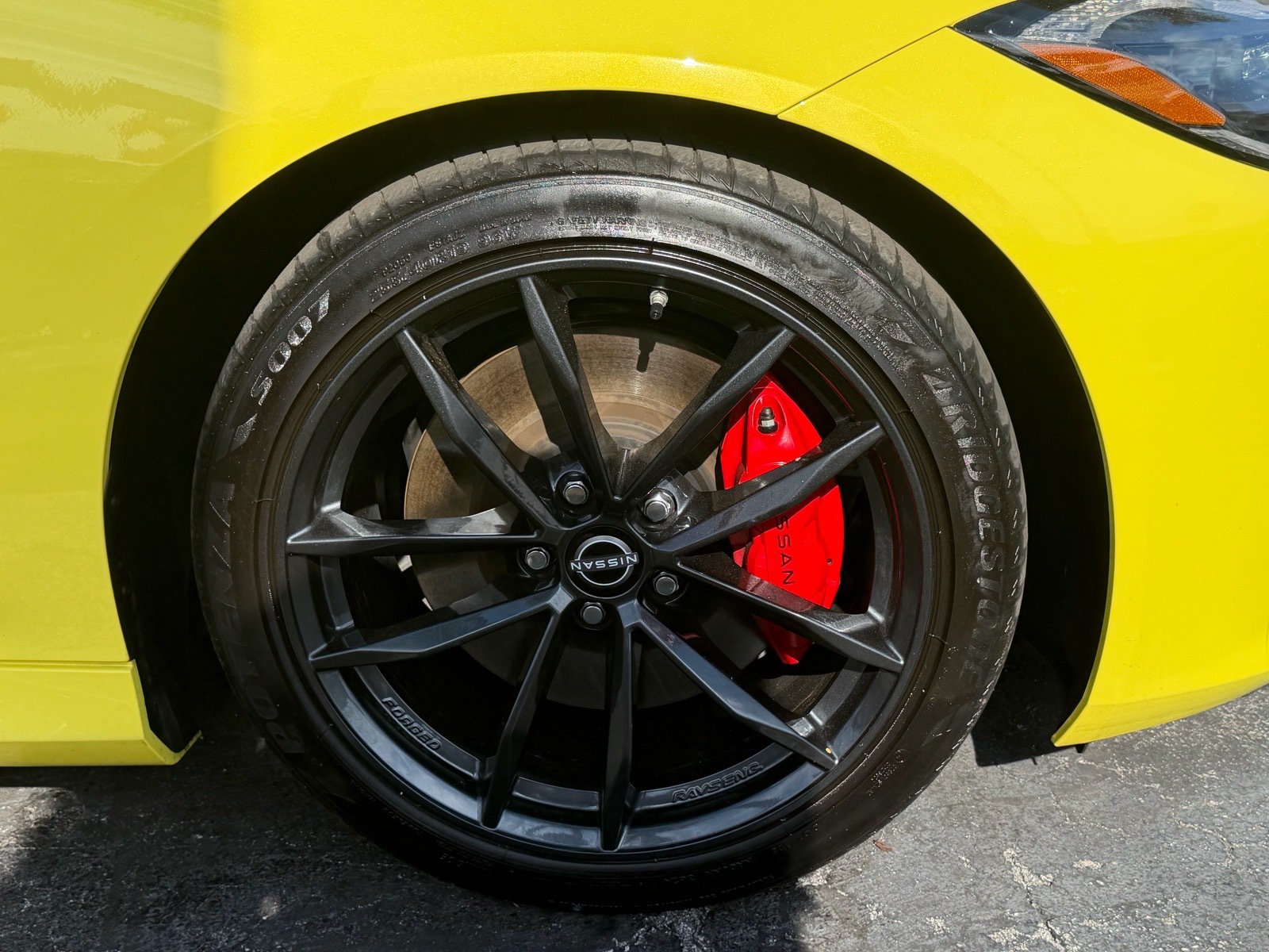 Certified 2024 Nissan Z Performance w/ Floor Mat Package RWD image 7