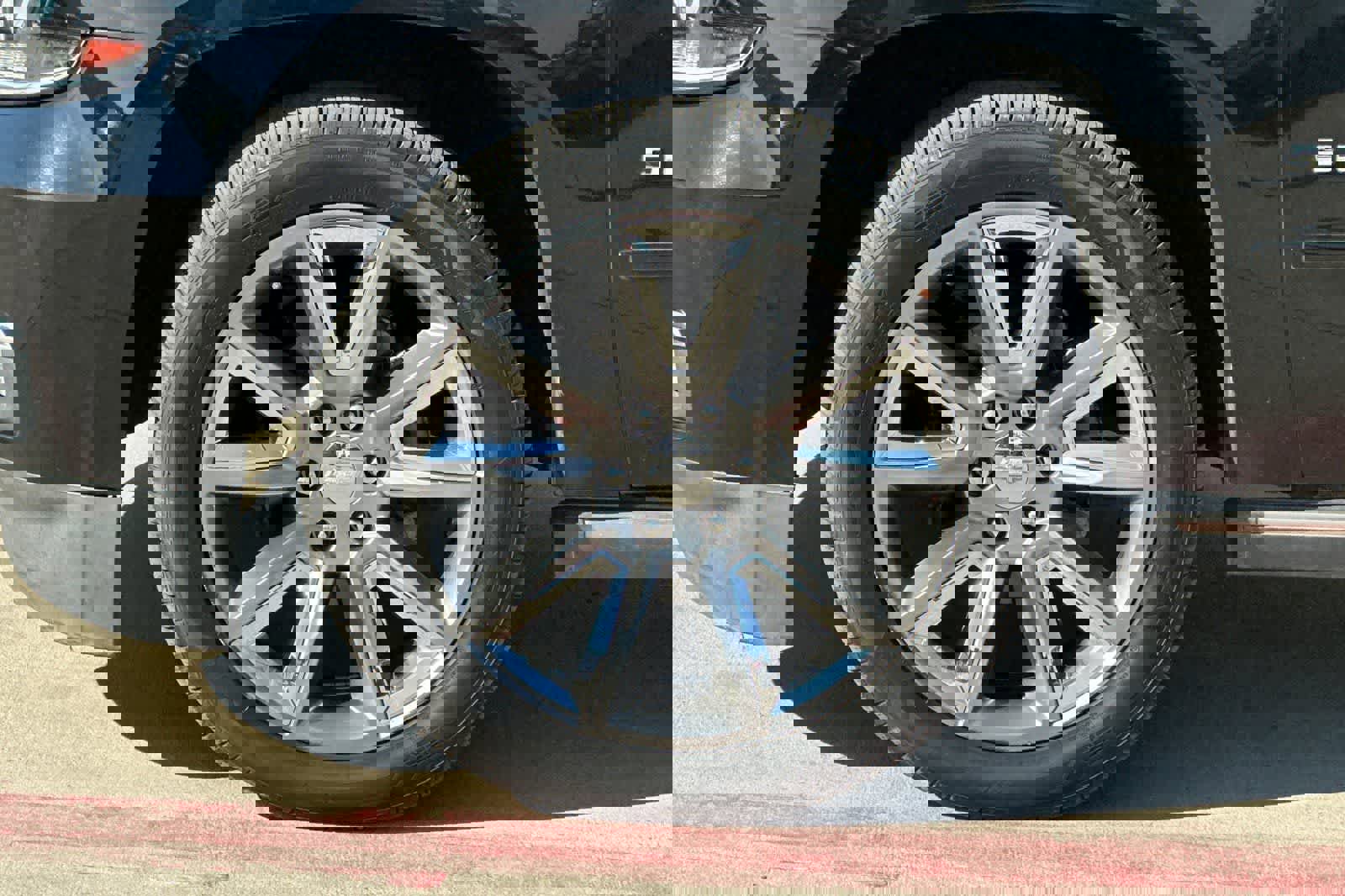 Used 2016 Chevrolet Suburban LTZ image 29