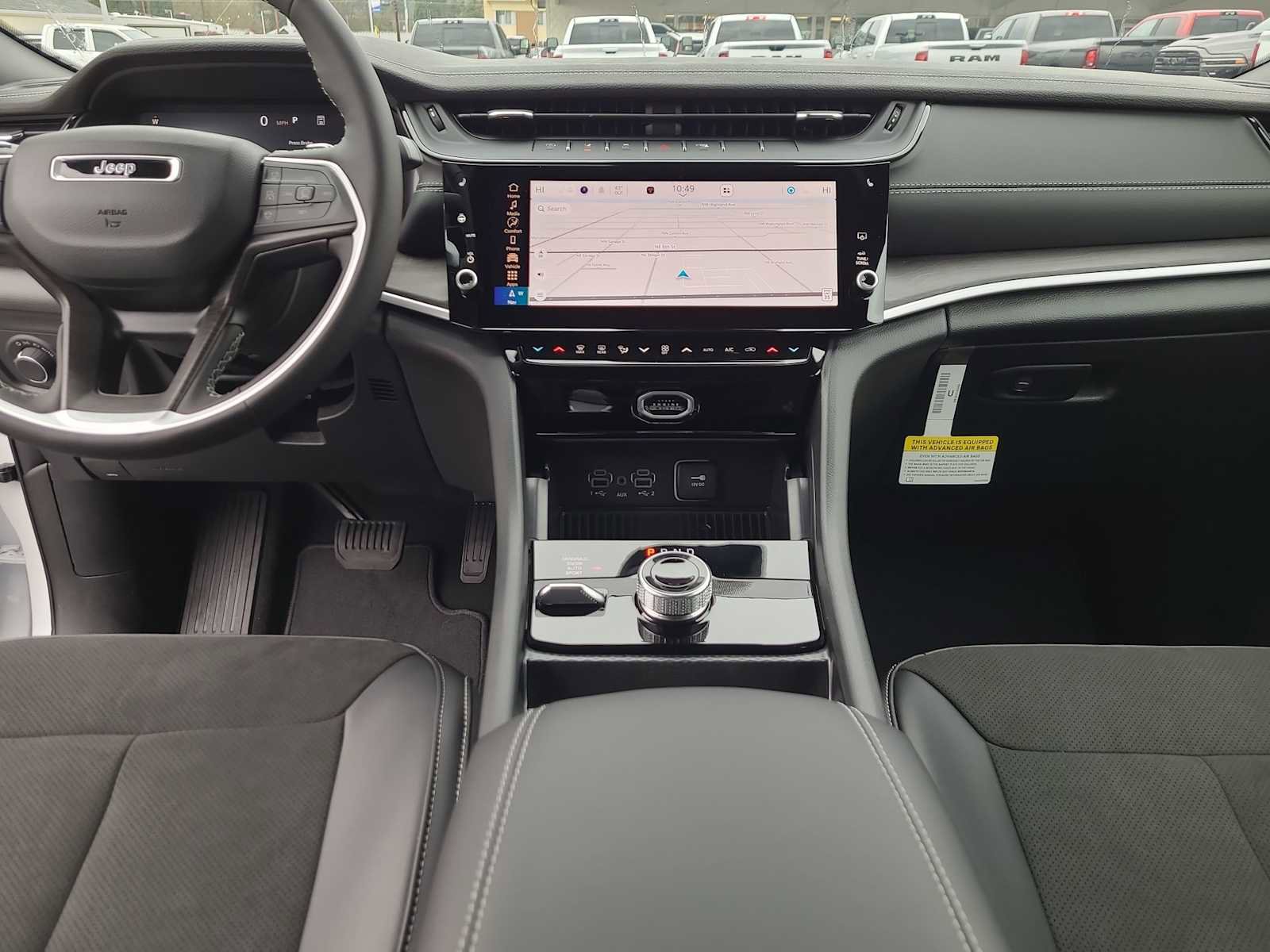 New 2026 Jeep Grand Cherokee Altitude image 18