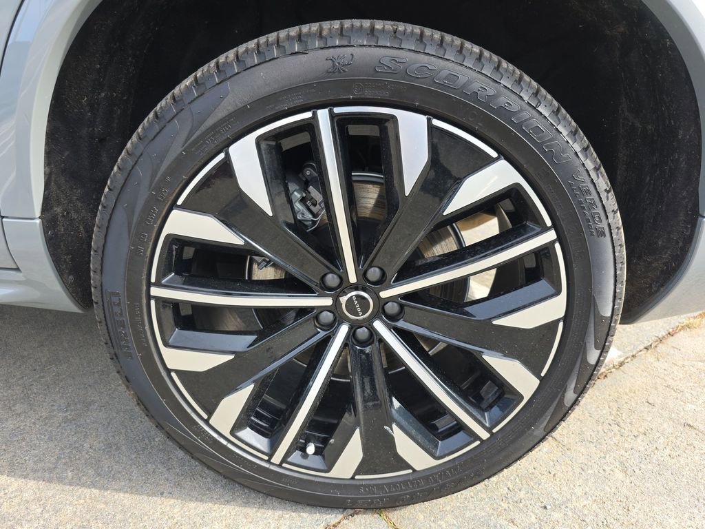 New 2026 Volvo XC90 T8 Plus image 46