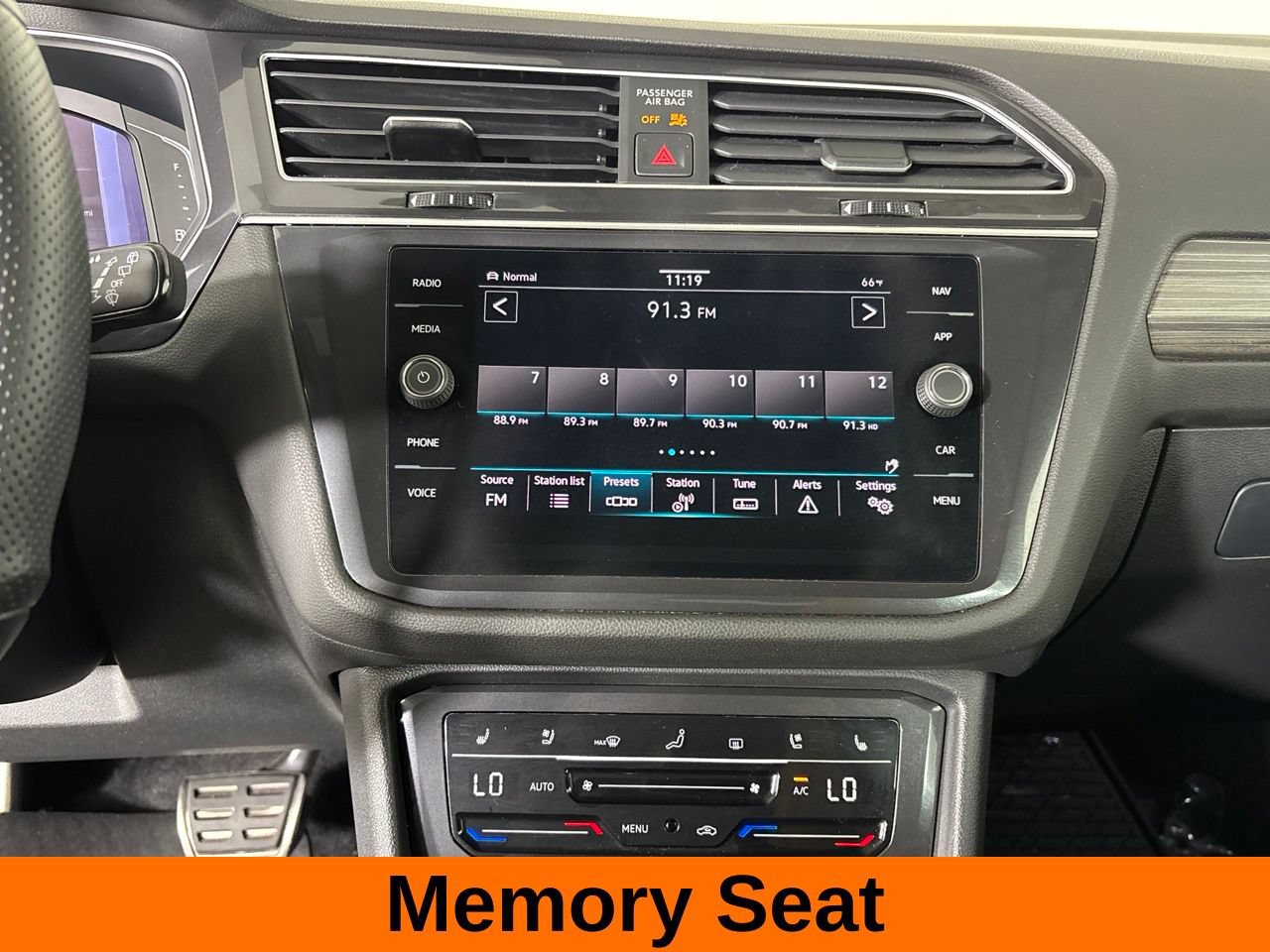 Used 2024 Volkswagen Tiguan SEL R-Line AWD/4WD image 17