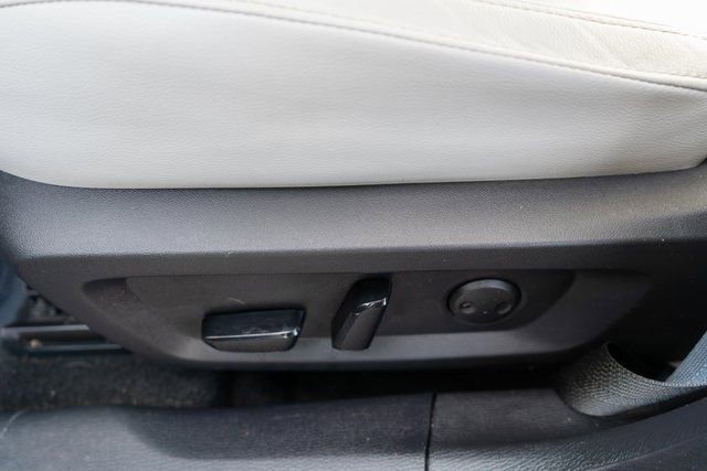 Used 2023 Mitsubishi Outlander 4WD Plug-In Hybrid image 23