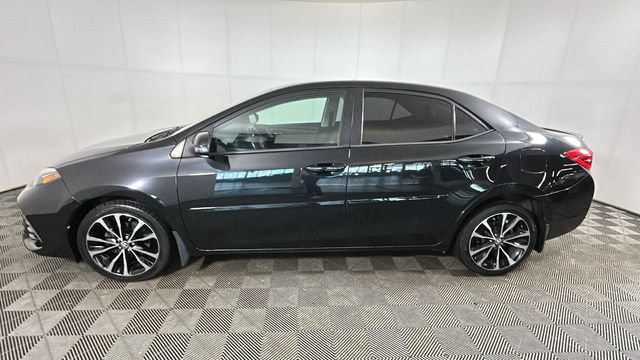 Used 2018 Toyota Corolla XSE FWD image 5