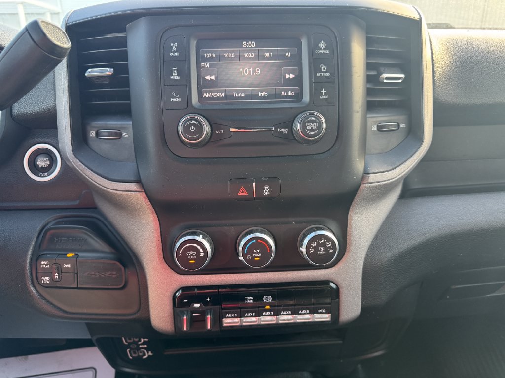 Used 2021 RAM 5500 Tradesman w/ Chrome Appearance Group AWD/4WD image 26