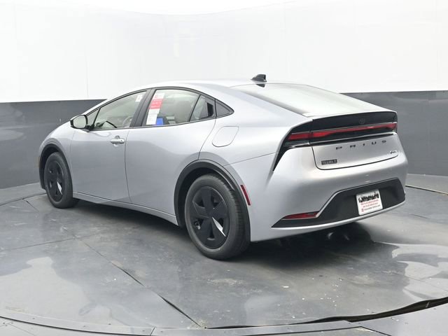 New 2026 Toyota Prius LE image 3