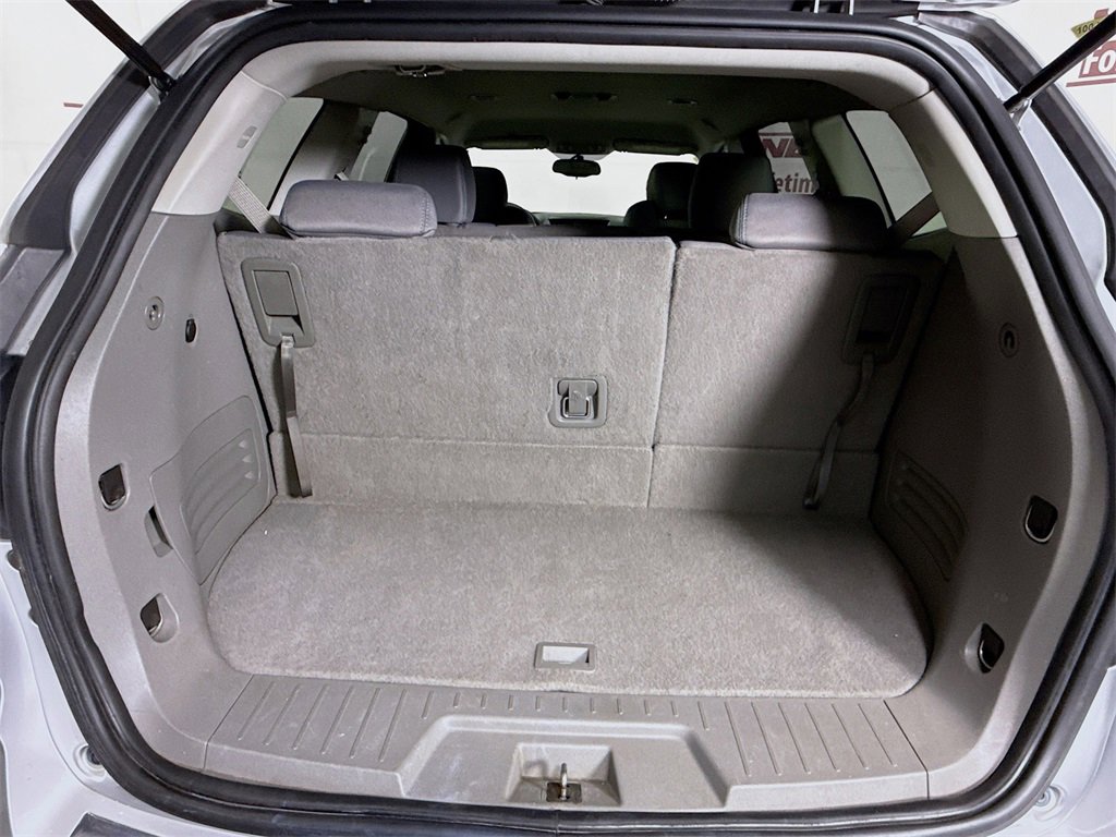 Used 2014 Chevrolet Traverse LT image 27