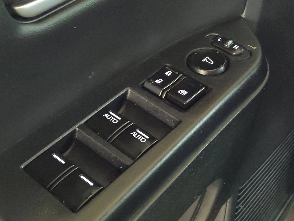 Used 2015 Honda Pilot Touring image 27